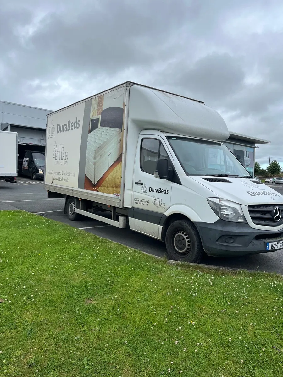 Mercedes Van - Image 3