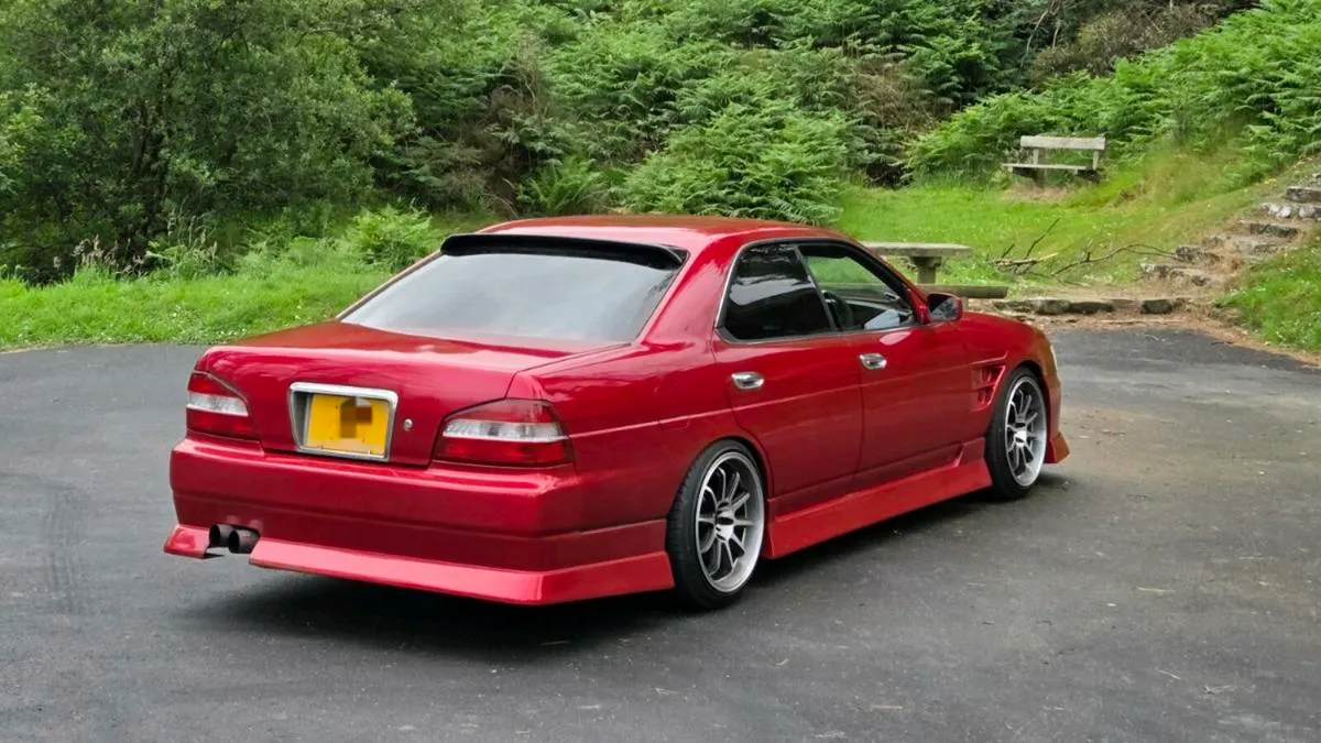 Nissan Laurel C35 Medalist - Image 4