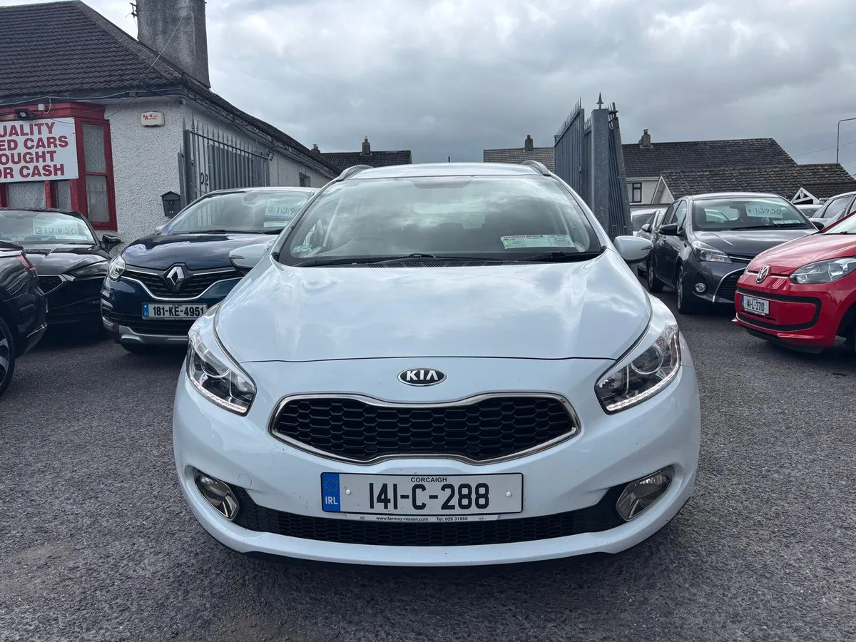 Kia Ceed 2014  ESTATE  DIESEL  1.6 - Image 3