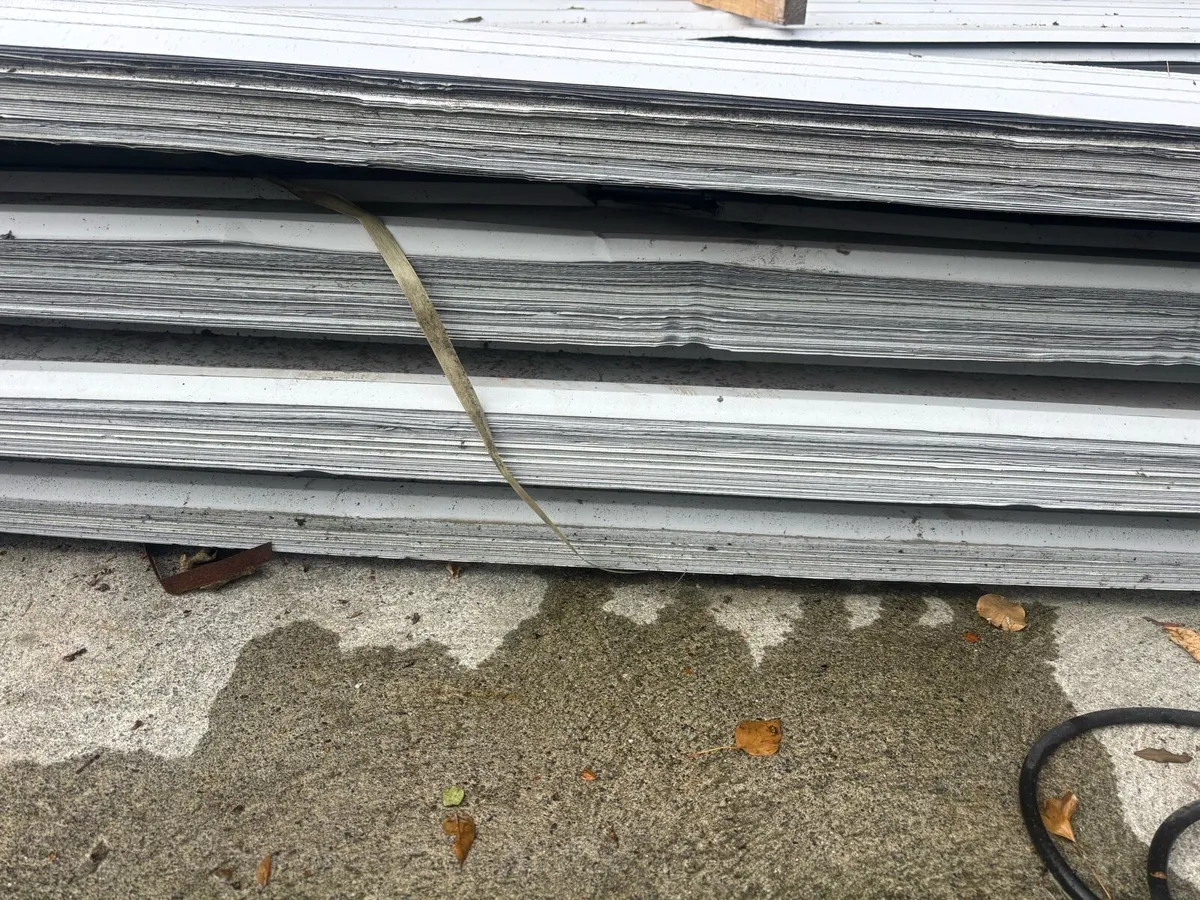 Clarence on Cladding 0852056400 - Image 2
