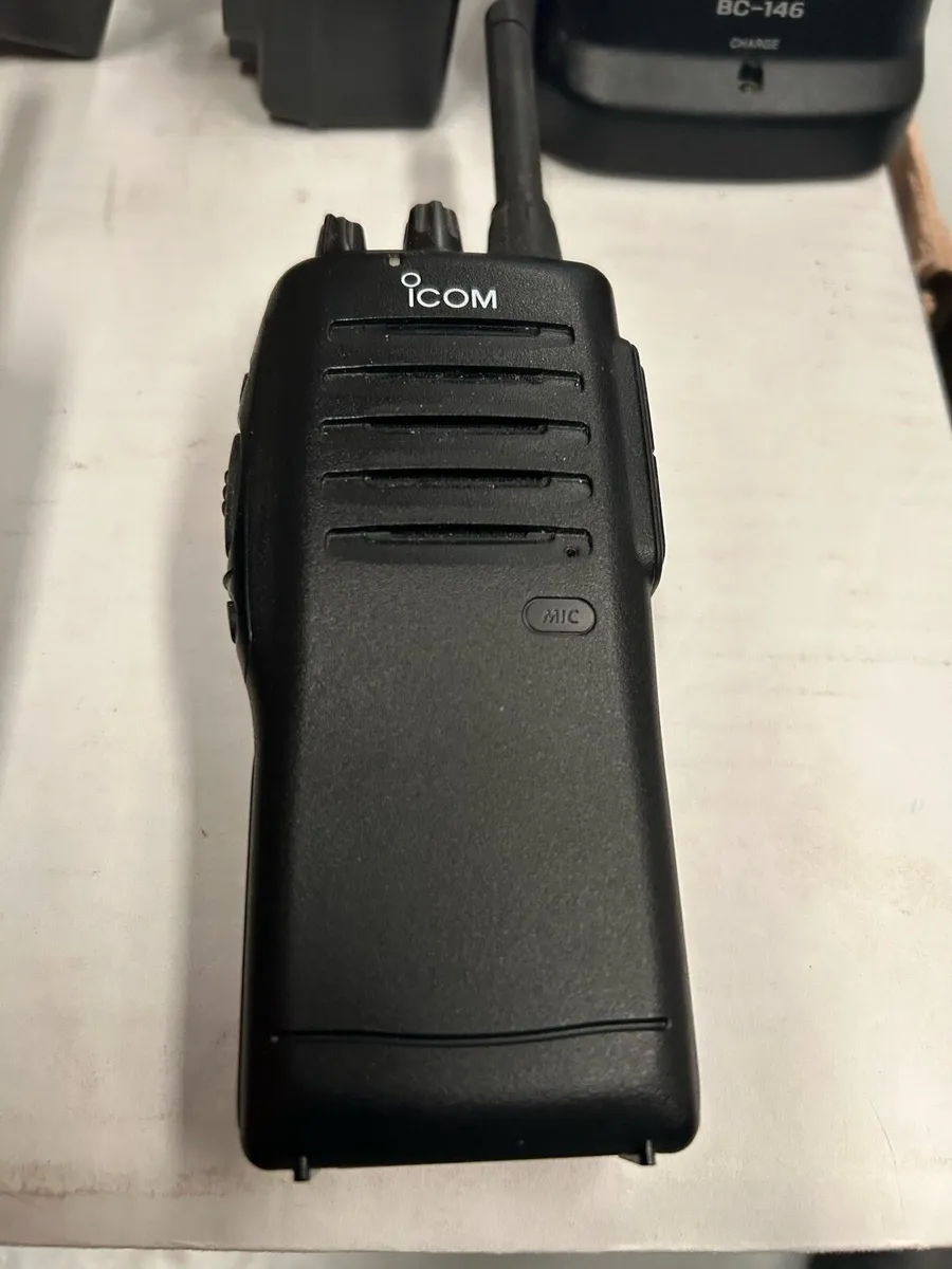 For sale a set of Icom Walkie Talkie’s - Image 3
