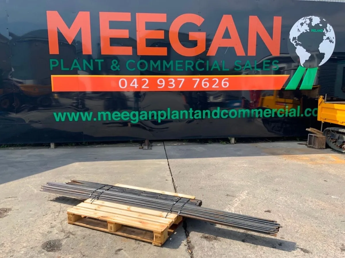 METAL ESTATE FENCING BUNDLE…..20 lin/mts. - Image 1
