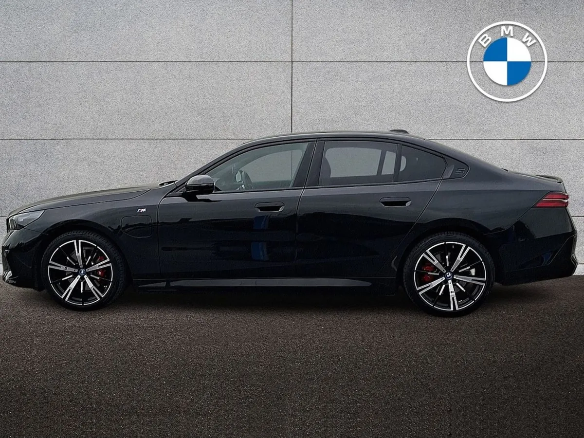 BMW 5 Series 530e M Sport Pro Saloon - Image 3