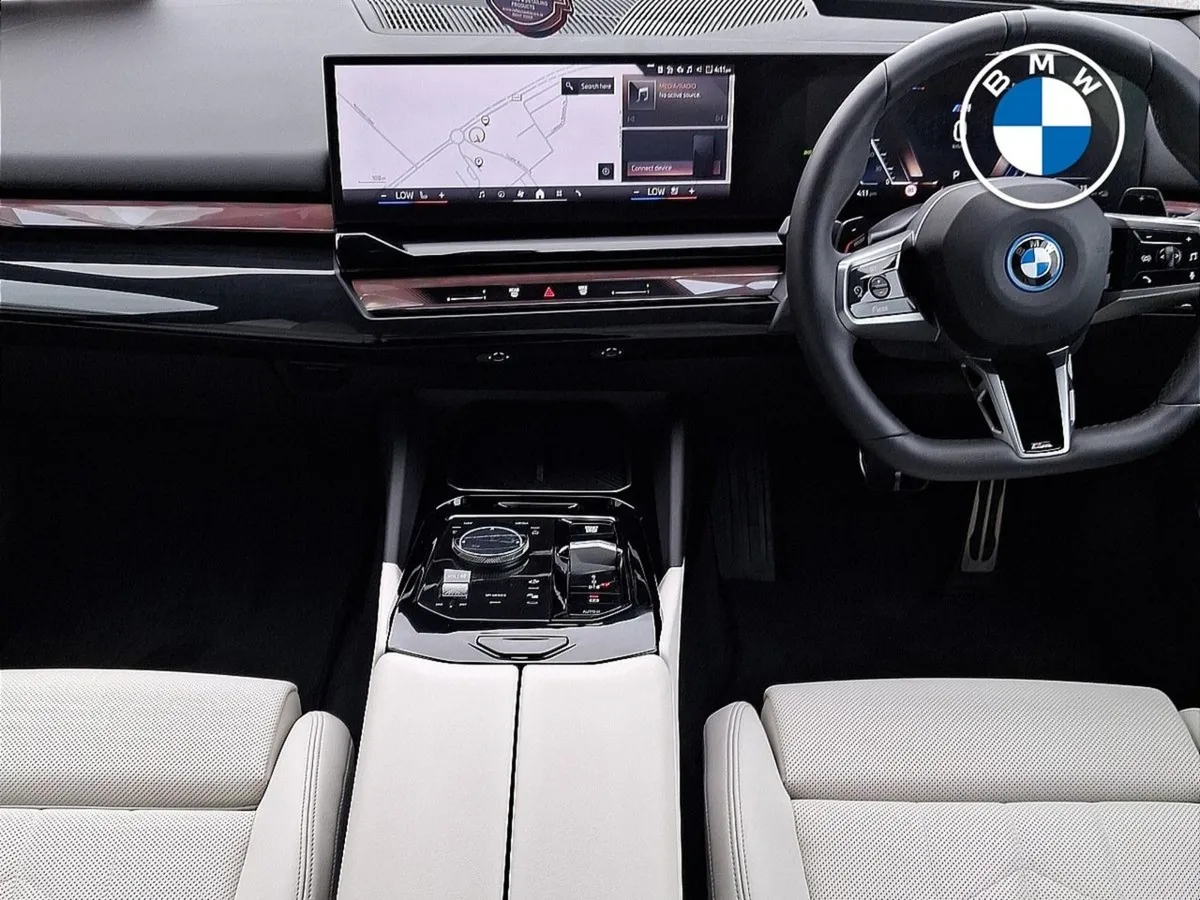 BMW 5 Series 530e M Sport Pro Saloon - Image 4