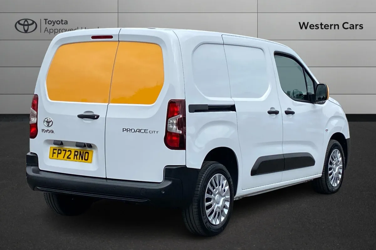 Toyota Proace City 2023 - Image 2