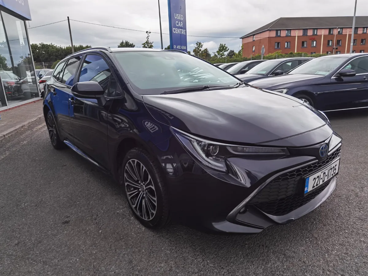 TOYOTA COROLLA 1.8 SOL AUTOMATIC ESTATE PET HYBRID - Image 3