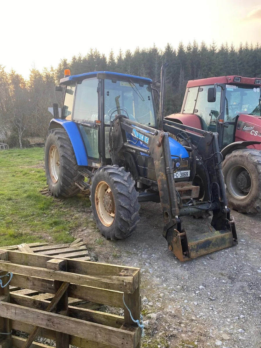 New Holland 6635 - Image 1