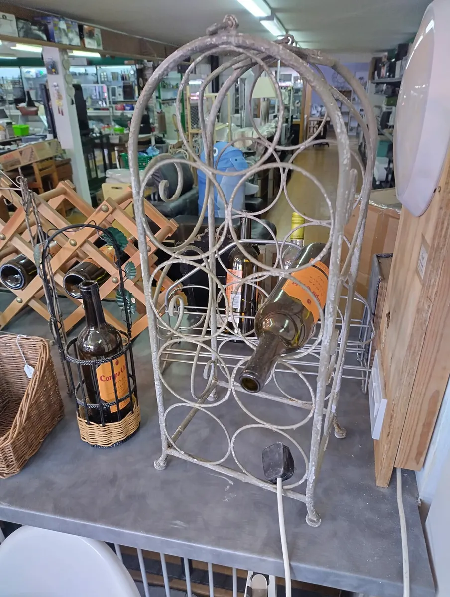 Wall mounted wine rack - Image 3