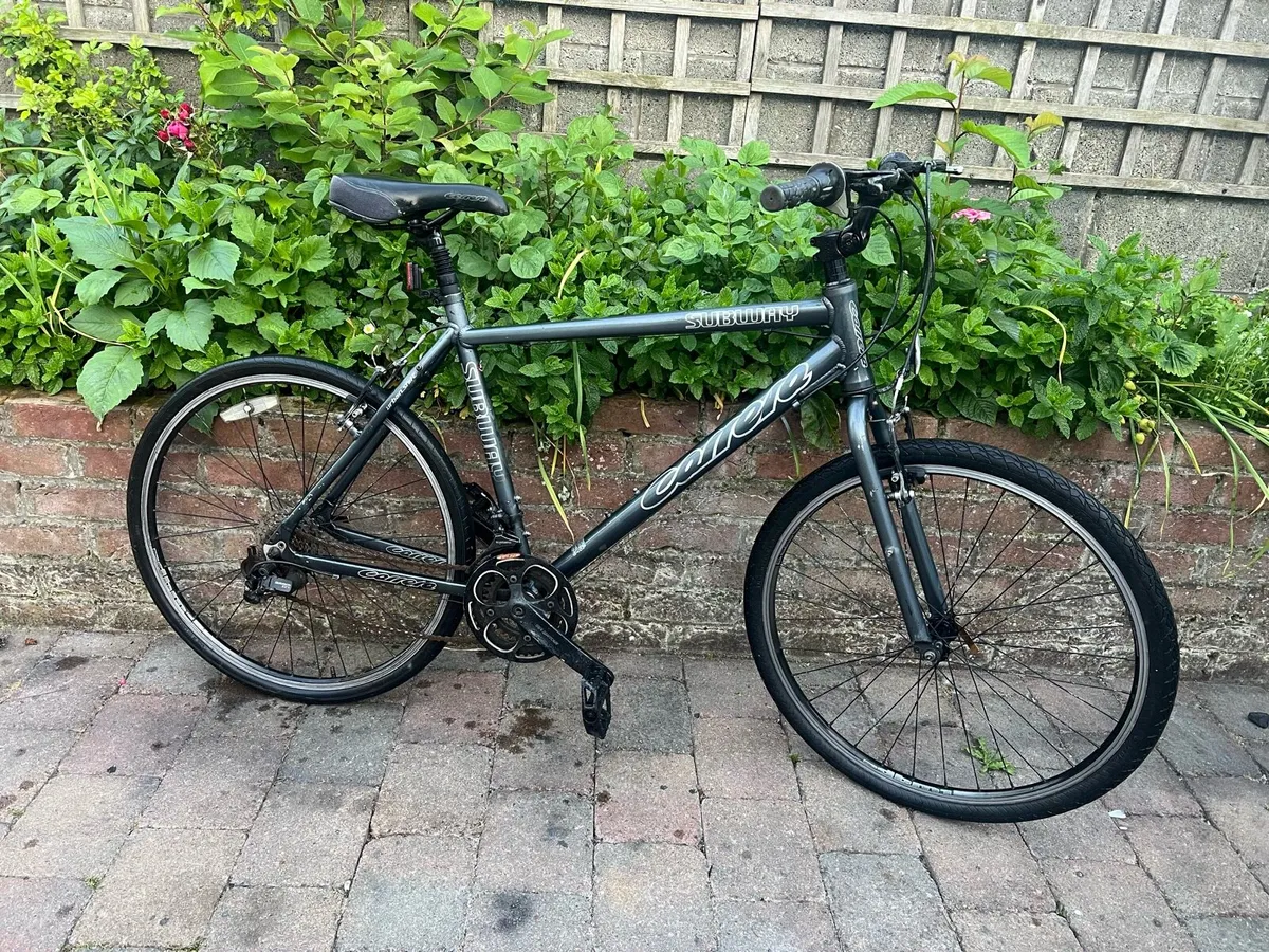 Carrera Road bike in great condition working 100% - Image 3