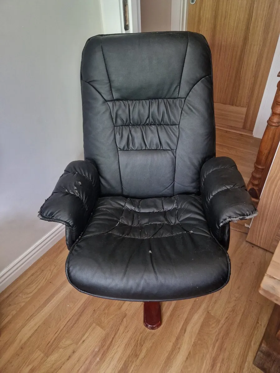 Armchair - Image 1