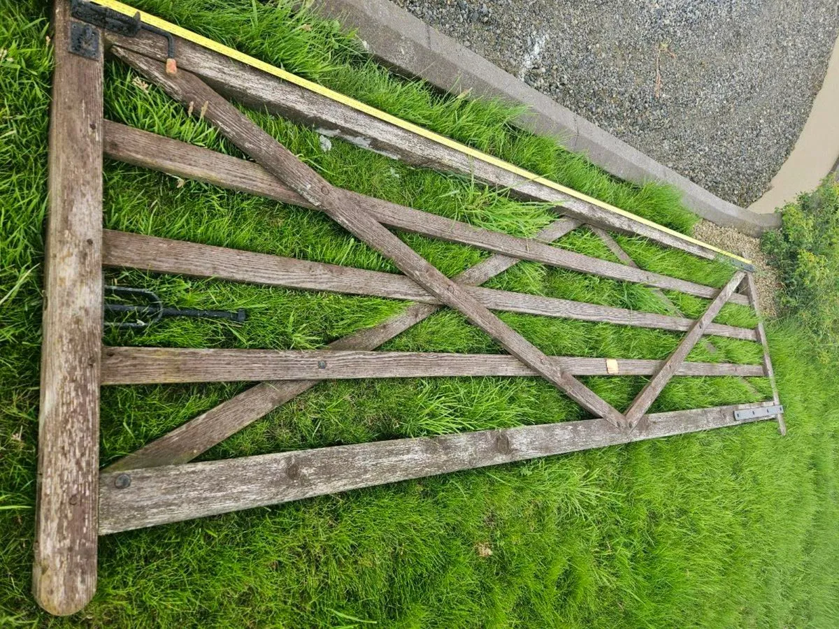 Gate - Image 1