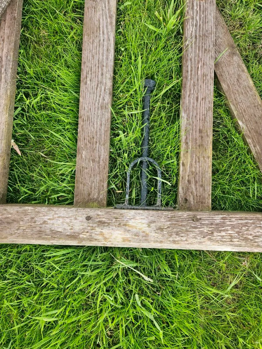 Gate - Image 3
