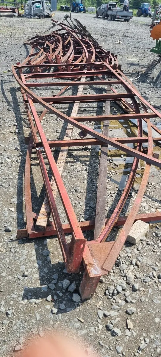 Round roof Trusses