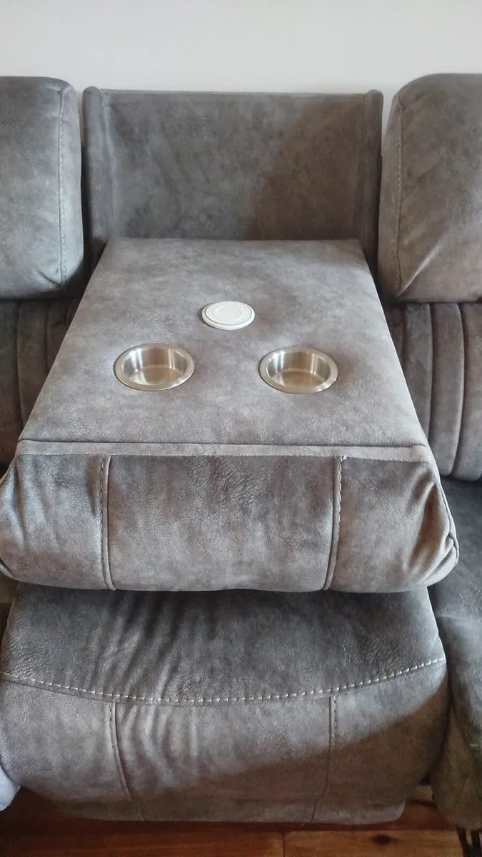 Couch/ sofa - Image 2