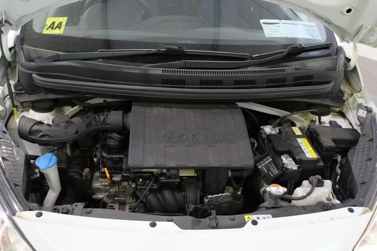 Hyundai i10 1.0 Classic 4DR - Image 4