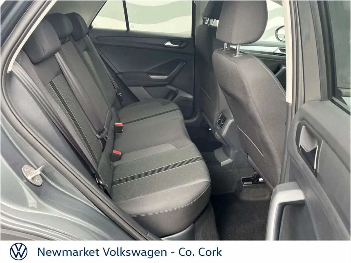 Volkswagen T-Roc Edition 75 2.0tdi 6 Speed 116BHP - Image 4