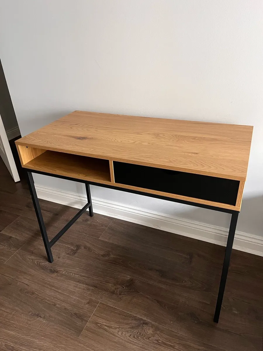 Desk - Image 2