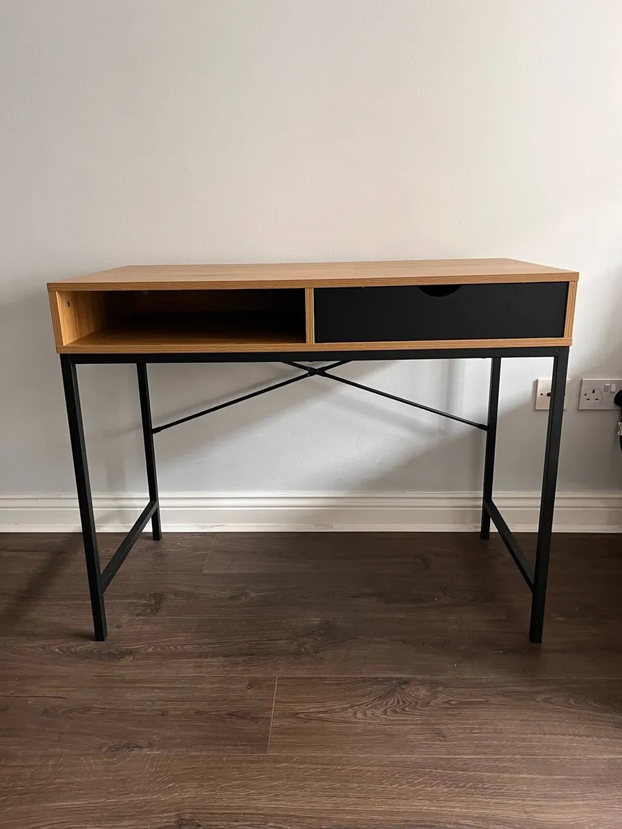 Desk - Image 3