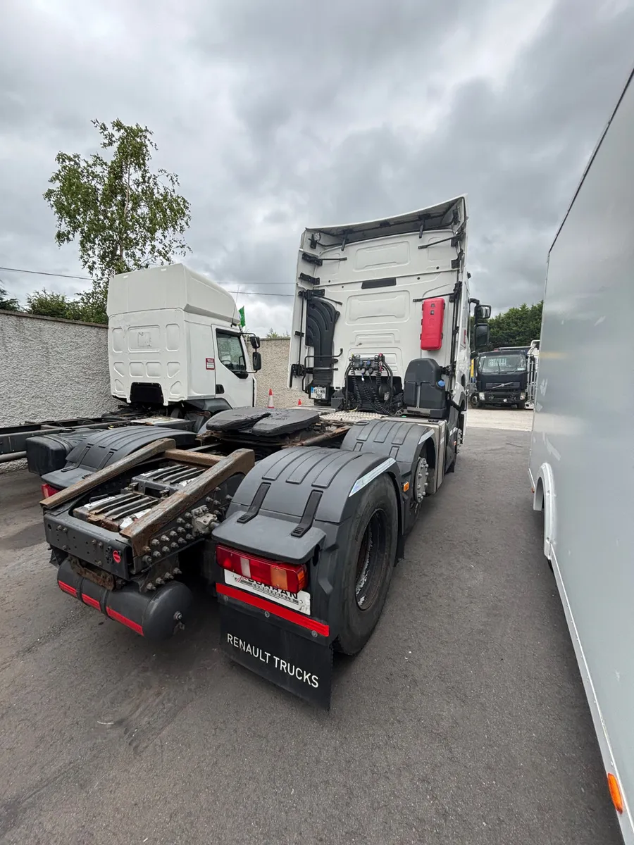 2015 Renault T460 6X2 - Image 4