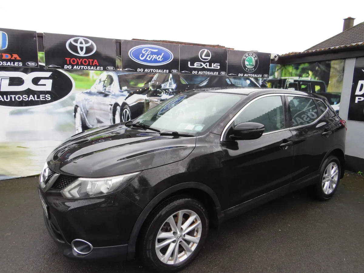 Nissan Qashqai 2015 5DR BLACK LOW MILES DIESEL - Image 1