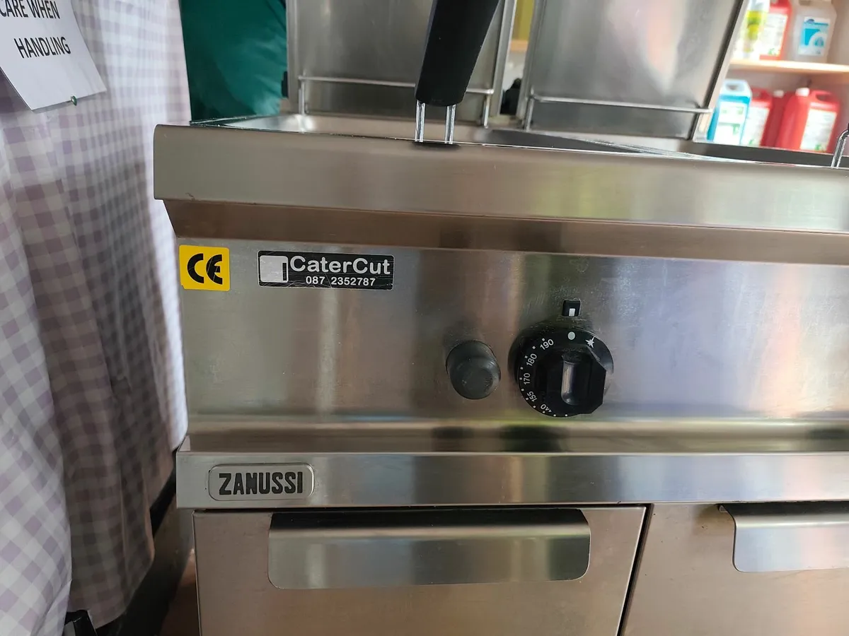 Catering twin deep fat fryer - Image 4