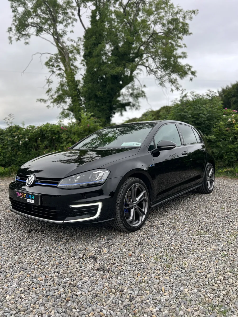 2016 Volkswagen Golf  1.4 Tsi GTE Automatic 204 hp - Image 4