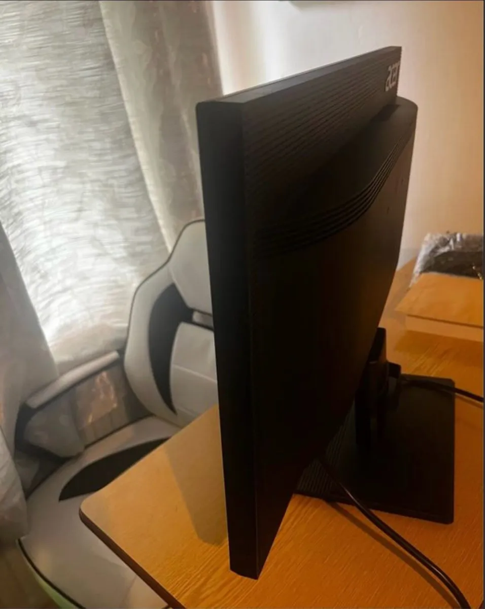 Acer Monitor 23.6"  1920 x 1080p HDMI v246hql - Image 2