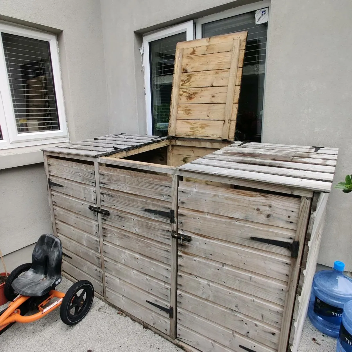 Bin Shed - Image 2