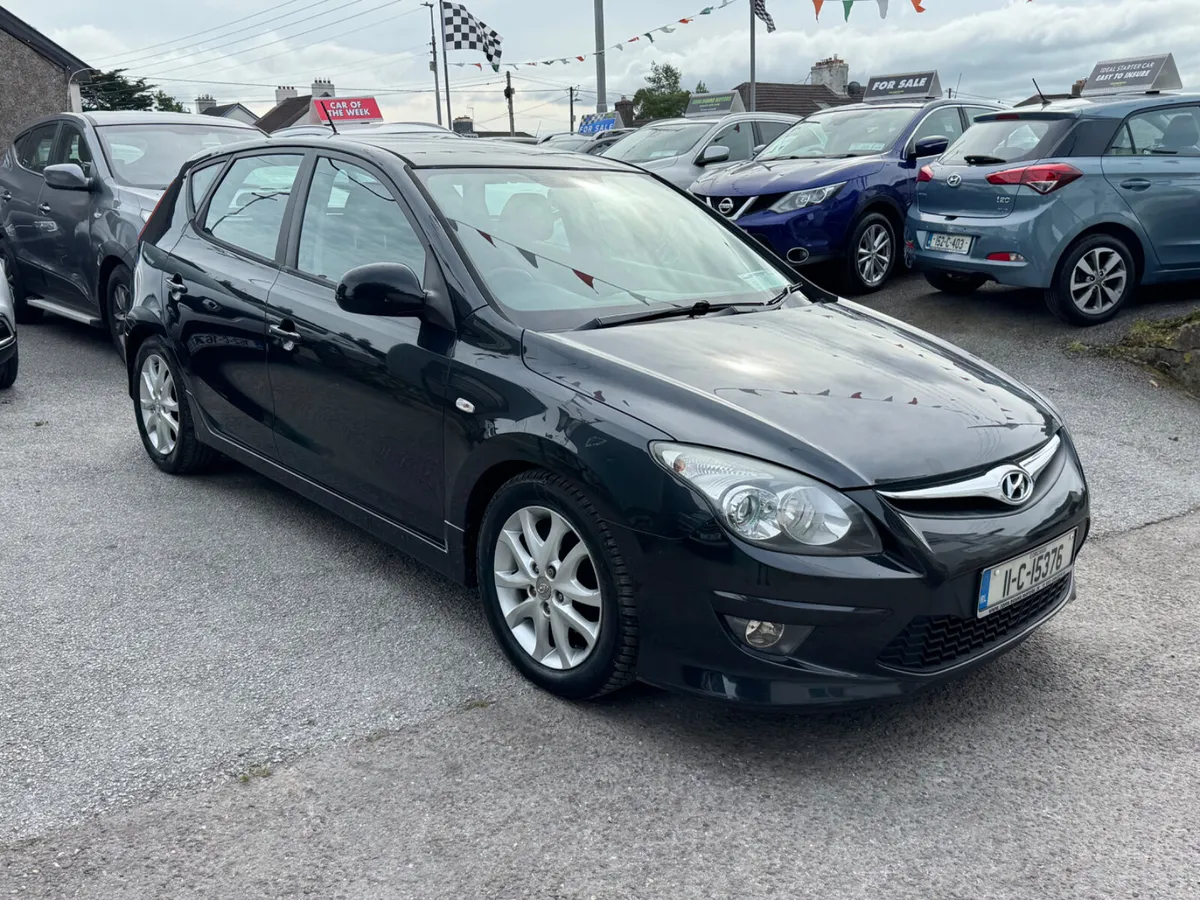 Hyundai i30 low mileage - Image 2