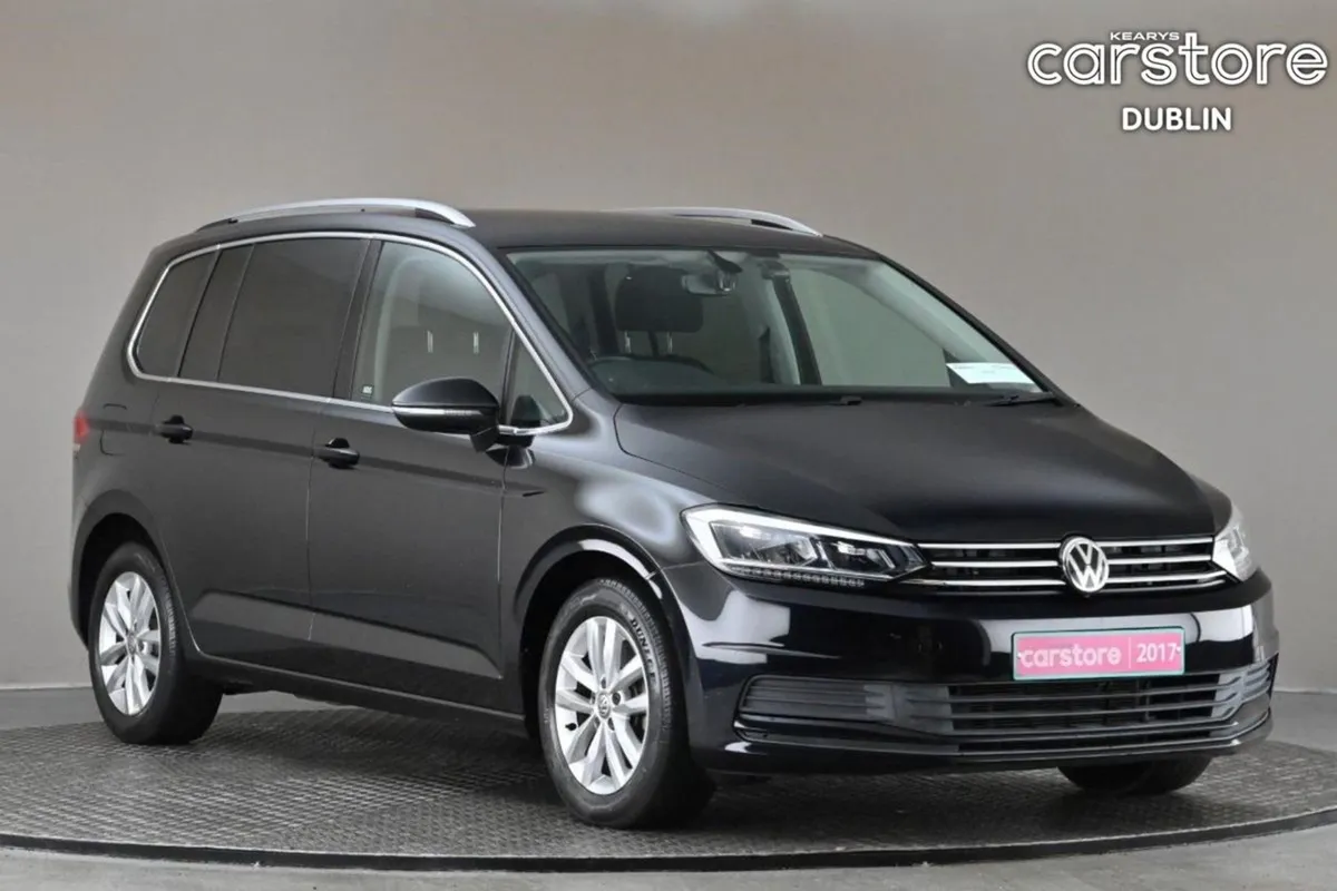 Volkswagen Touran 1.4 TSI DSG Comfortline reverse - Image 1