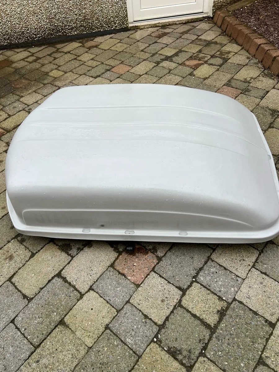 Car Roofbox - Image 2