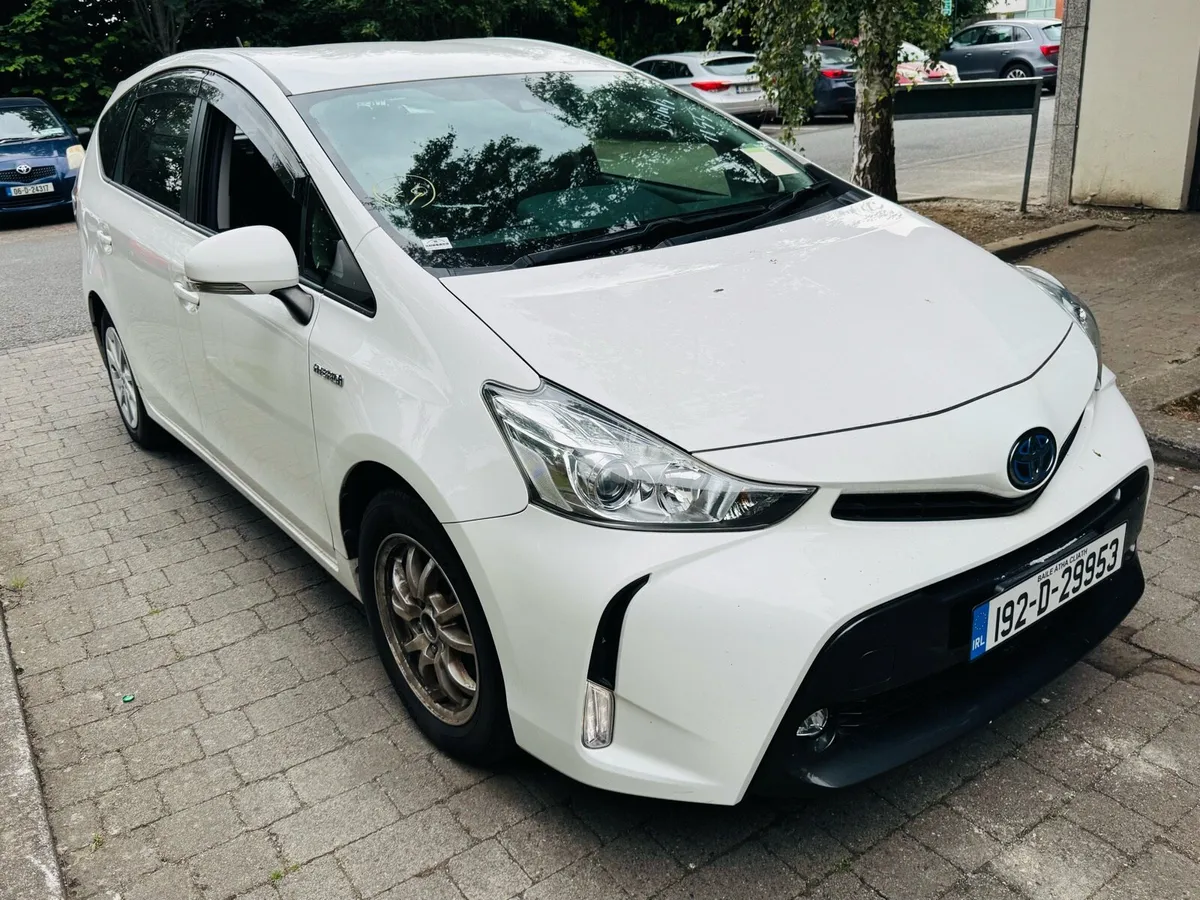 Toyota Prius Alpha 7 Seater Good Spec 1yr Warranty - Image 2