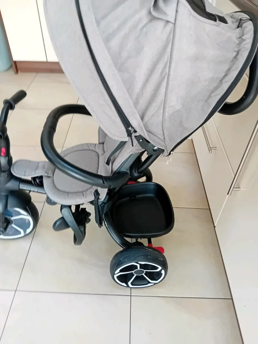 Q PLAY FOLDING TRIKE AS NEW - Image 2