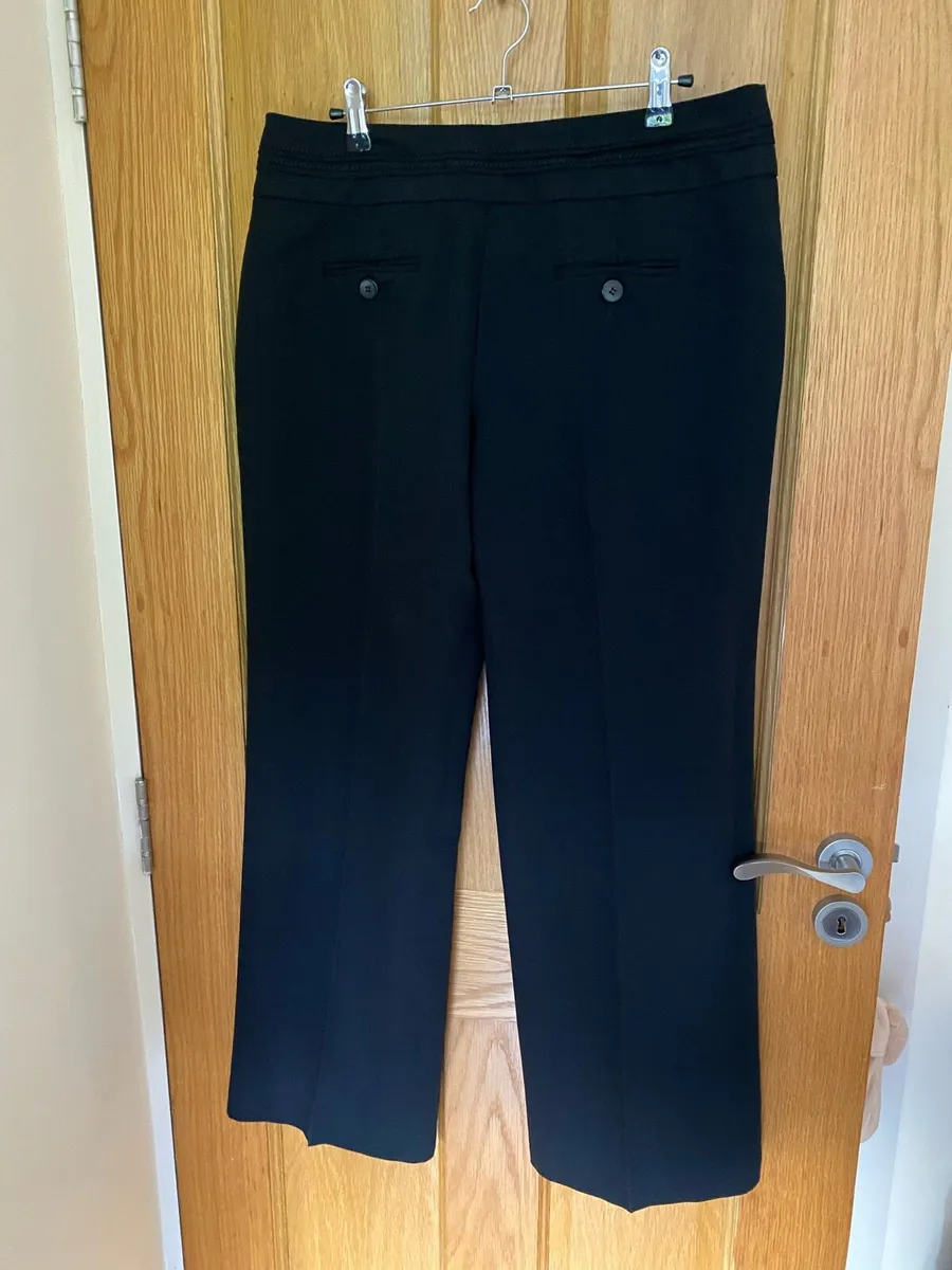 Women’s Casual New Black Trousers Dunnes size 14 - Image 3