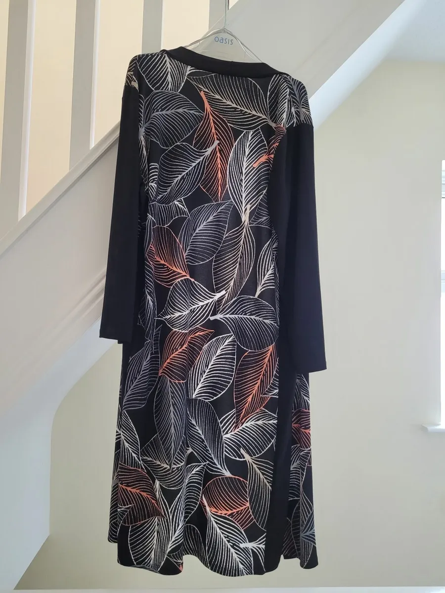 Womens Coat & Top Size 14 - Image 3