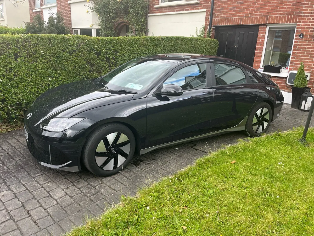 Car - Image 1