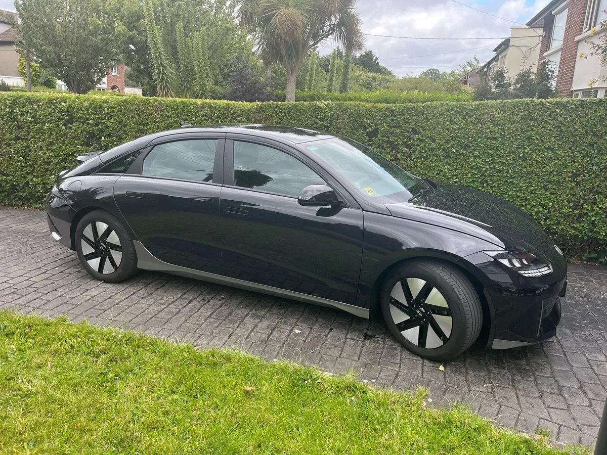 Car - Image 3