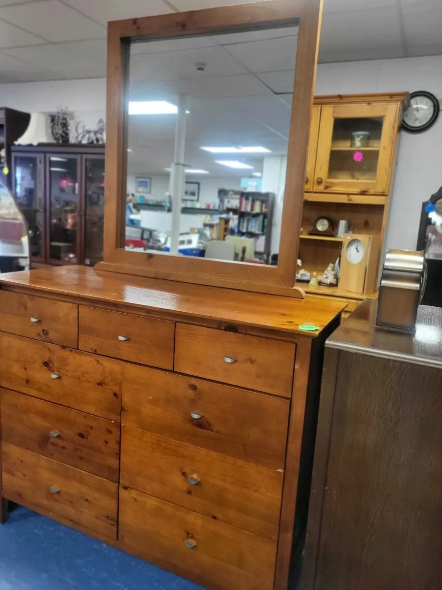 North West Hospice Charity Shop dressing table - Image 1