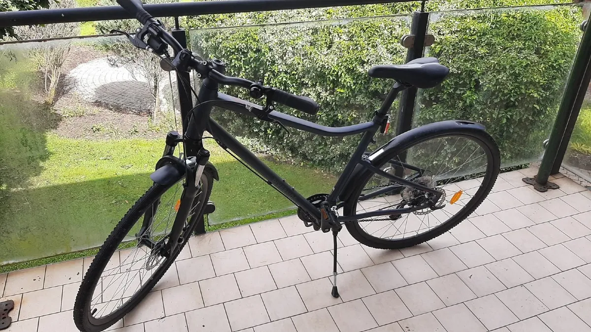 nearly new Bicycle - Image 1