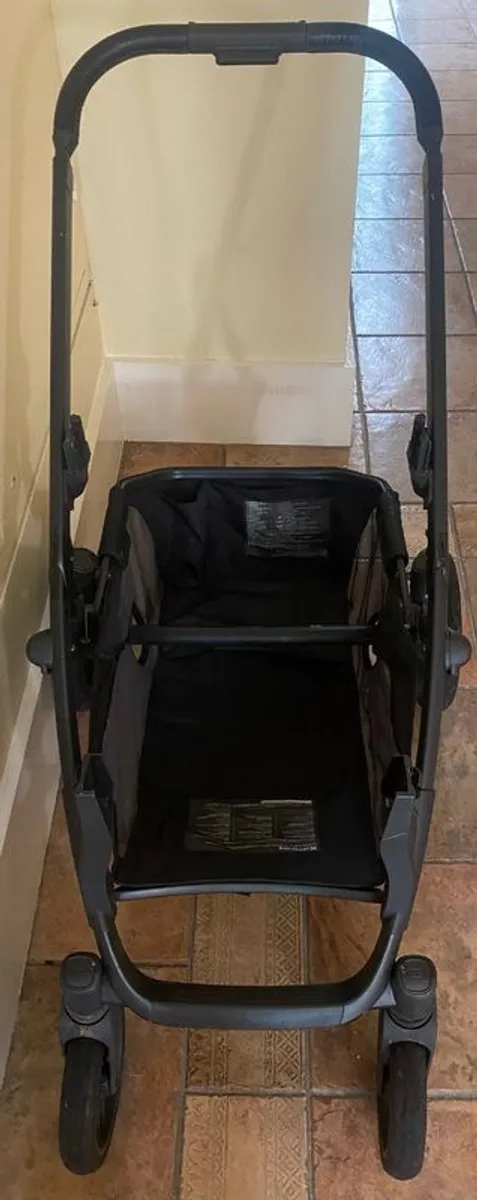 Uppababy Vista 2 Pram Frame (Double) With Basket - Image 4