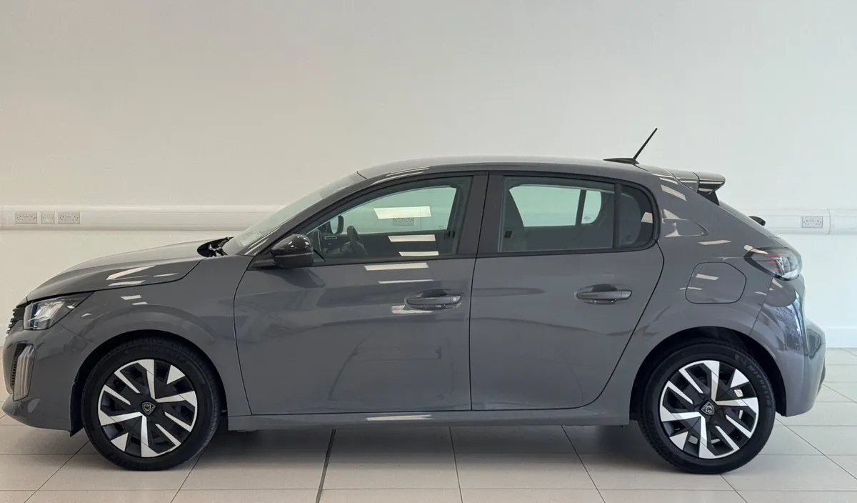 Peugeot 208 2024 manual - Image 2
