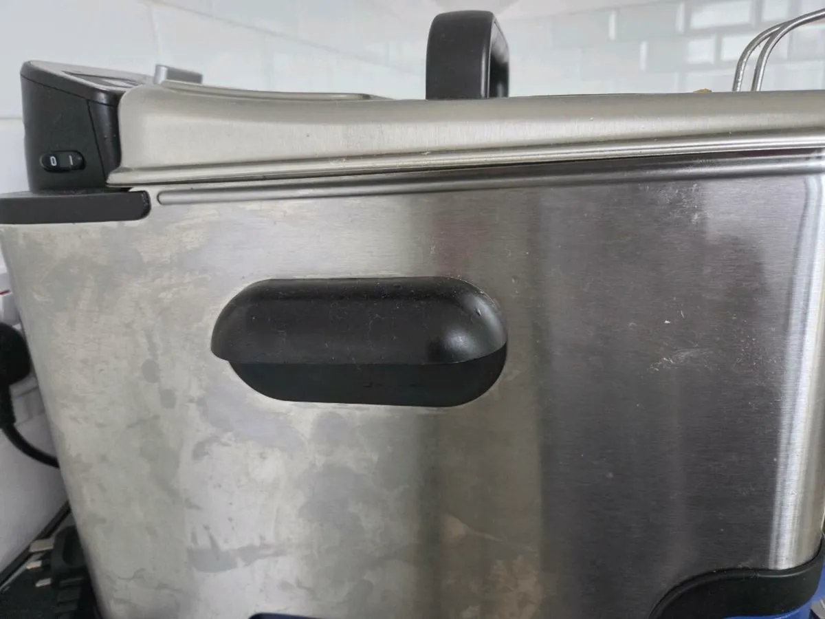 Tefal ole clean deep fat fryer - Image 2