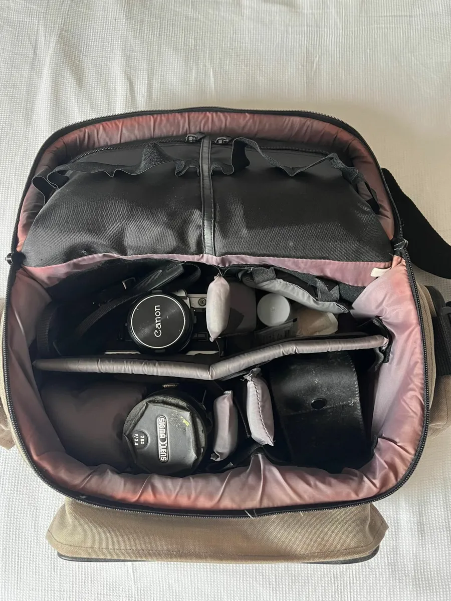 Canon AE1 & Accessories - Image 3