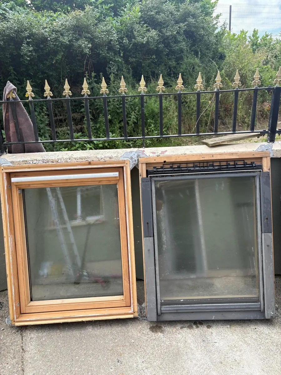 2 Velux roof windows GGL M04 - great condition - Image 2
