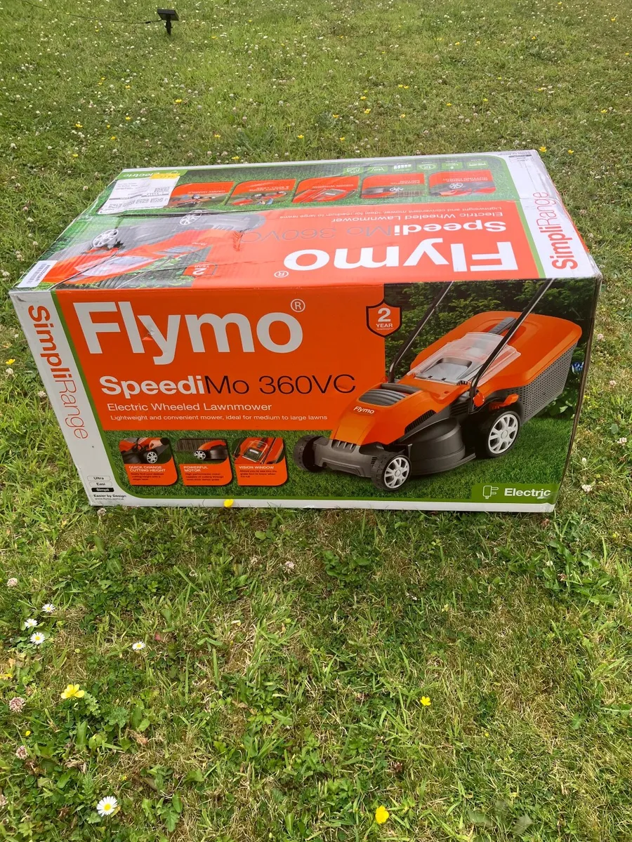 Brand new Flymo Lawn mower still boxed - Image 3
