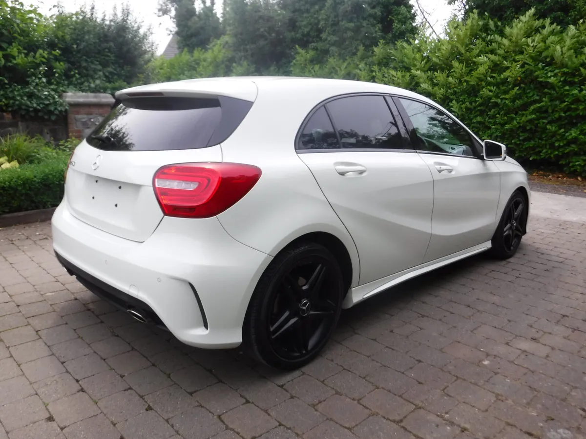 MERCEDES A180 1.6 AUTO AMG NIGHT EDITION - Image 3