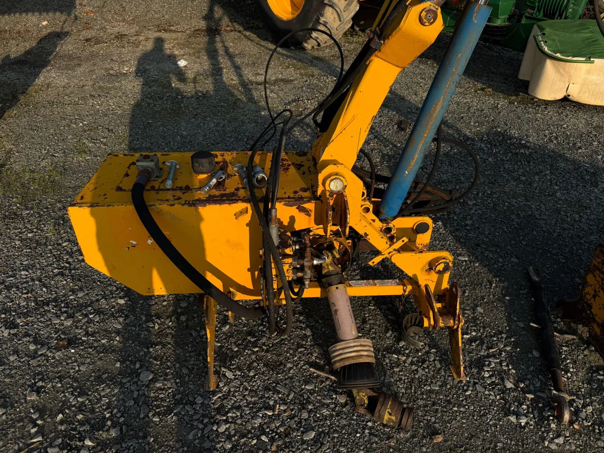 Bomford B467 Hedge Cutter - €6,000 - No VAT - Image 3