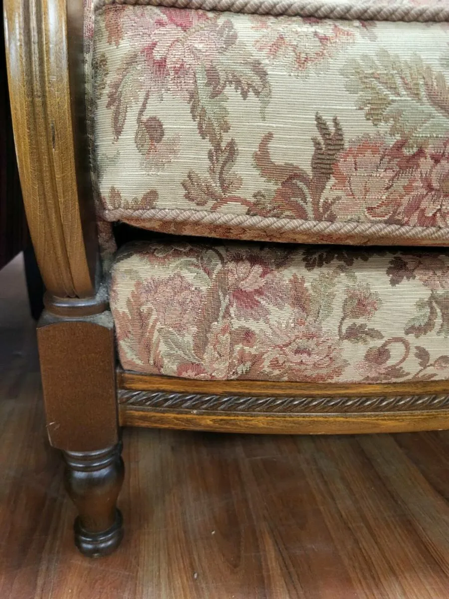 North West Hospice Charity Shop 3 seater - Image 3