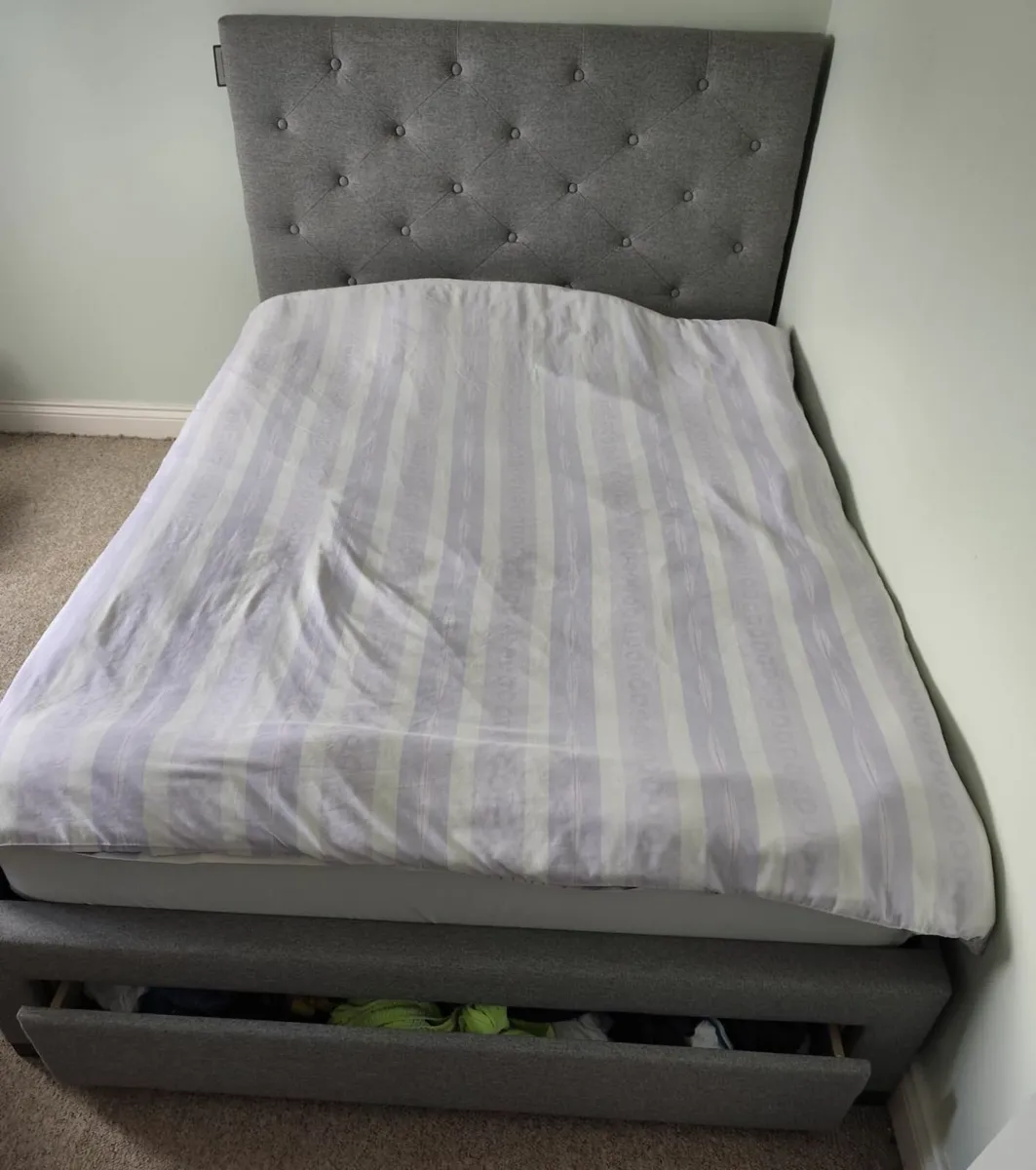 Storage bed