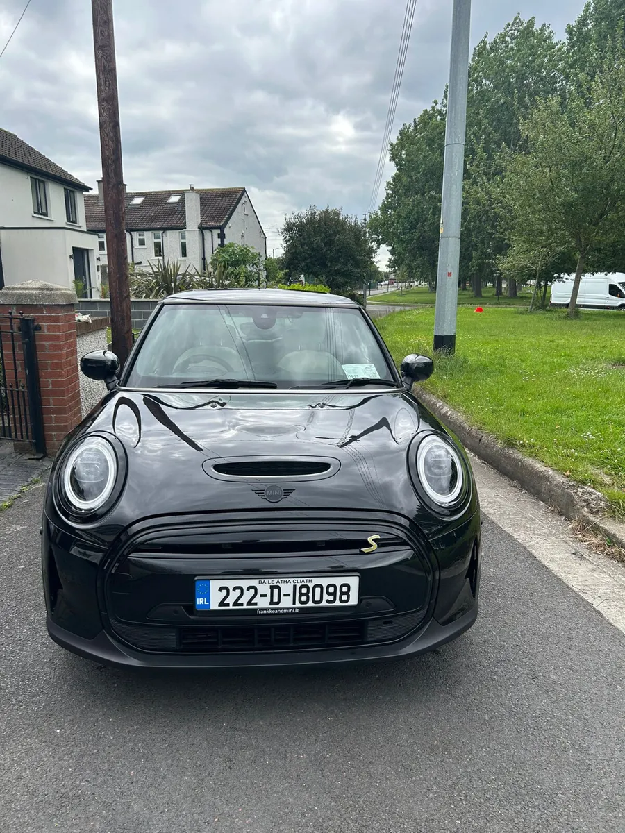 Stunning Mini Electric 2022 LEVAL 3 Automatic - Image 1